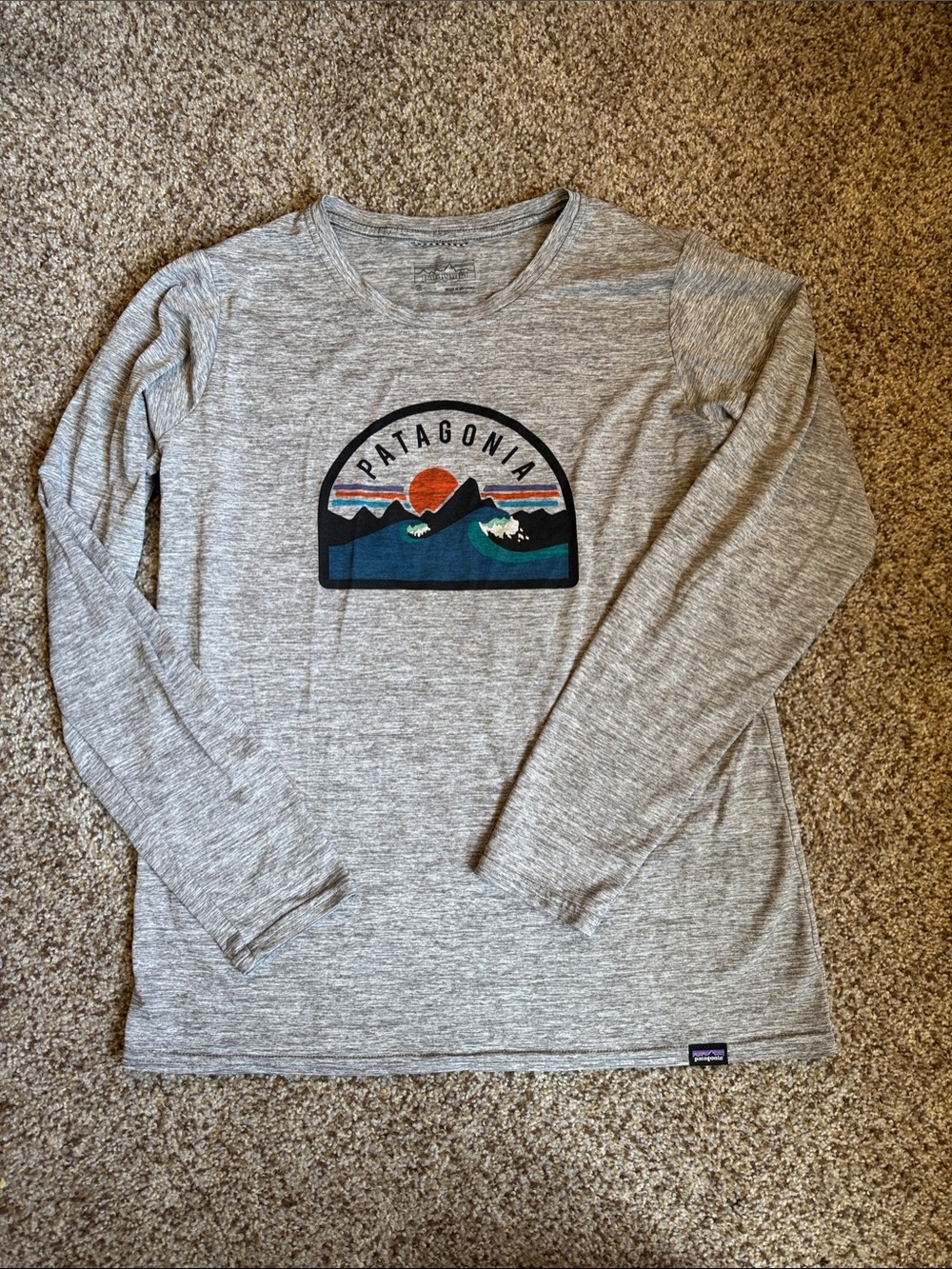 Patagonia Heather Gray Long Sleeve Tee with Mountain Sunset Patch- Capilene sun